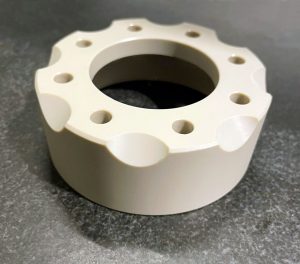 Lavorazione CNC PEEK (Polietereterchetone)
